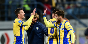 Τα βλέμματα στραμμένα στον Βόλο