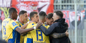 Κεκλεισμένων το ΑΕΚ - ASTERAS AKTOR