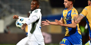 Ο Λάσκαρης παίζει "Match the team with the player"