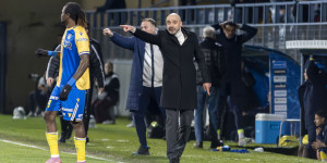 Χωρίς σταθερό τιμόνι