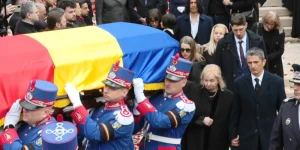 Eκατοντάδες κόσμου στην κηδεία του Μιρτσέα Λουτσέσκου - Στο πλευρό του Ραζβάν οι άνθρωποι του ΠΑΟΚ (photos)