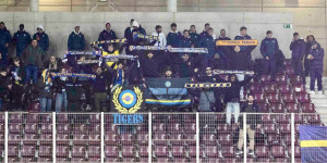 Tigers: "Eμείς θα σε κρατήσουμε κιτρινομπλέ Θεέ"