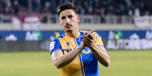 Ο ηγέτης Χουλιάν Μπαρτόλο έχει πάρει τον Αστέρα AKTOR στις πλάτες του