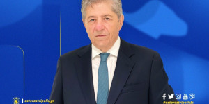 Κιτρινομπλέ ευχές στον Γιάννη Καϋμενάκη