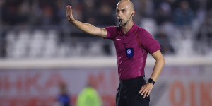 Ο Τσιάρας σφυρίζει το Βόλος - ASTERAS AKTOR