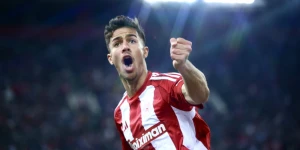 Μια ανάσα από Μπράιτον ο Κωστούλας - Στα πόσα εκατομμύρια κλείνει το deal και η υπόσχεση Μαρινάκη