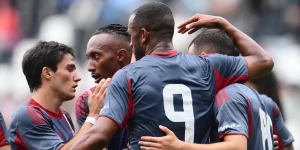 Λάμψη Πνευμονίδη και γκολάρες Ελ Καμπί στη νέα νίκη του Ολυμπιακού με «θύμα» την Άλκμααρ