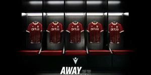 Η νέα εντυπωσιακή εκτός έδρας εμφάνιση του, σχεδιασμένη από την ψυχή ενός φιλάθλου