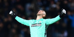 Το comeback του Τσιφτσή - Ο φορ που έγινε τερματοφύλακας και πέρασε πολλά για να υπερασπιστεί την εστία του ΠΑΟΚ