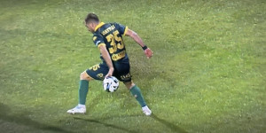 Χέρι ξεκάθαρο για όλους, αόρατο για διαιτητή και VAR! (photos)