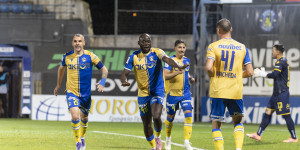 Η κριτική των "κιτρινομπλέ" κόντρα στον Παναιτωλικό