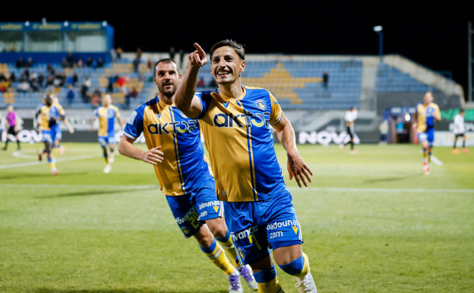 Ο Μπάρτολο παρέλαβε την κάρτα του από το Superleague Fantasy