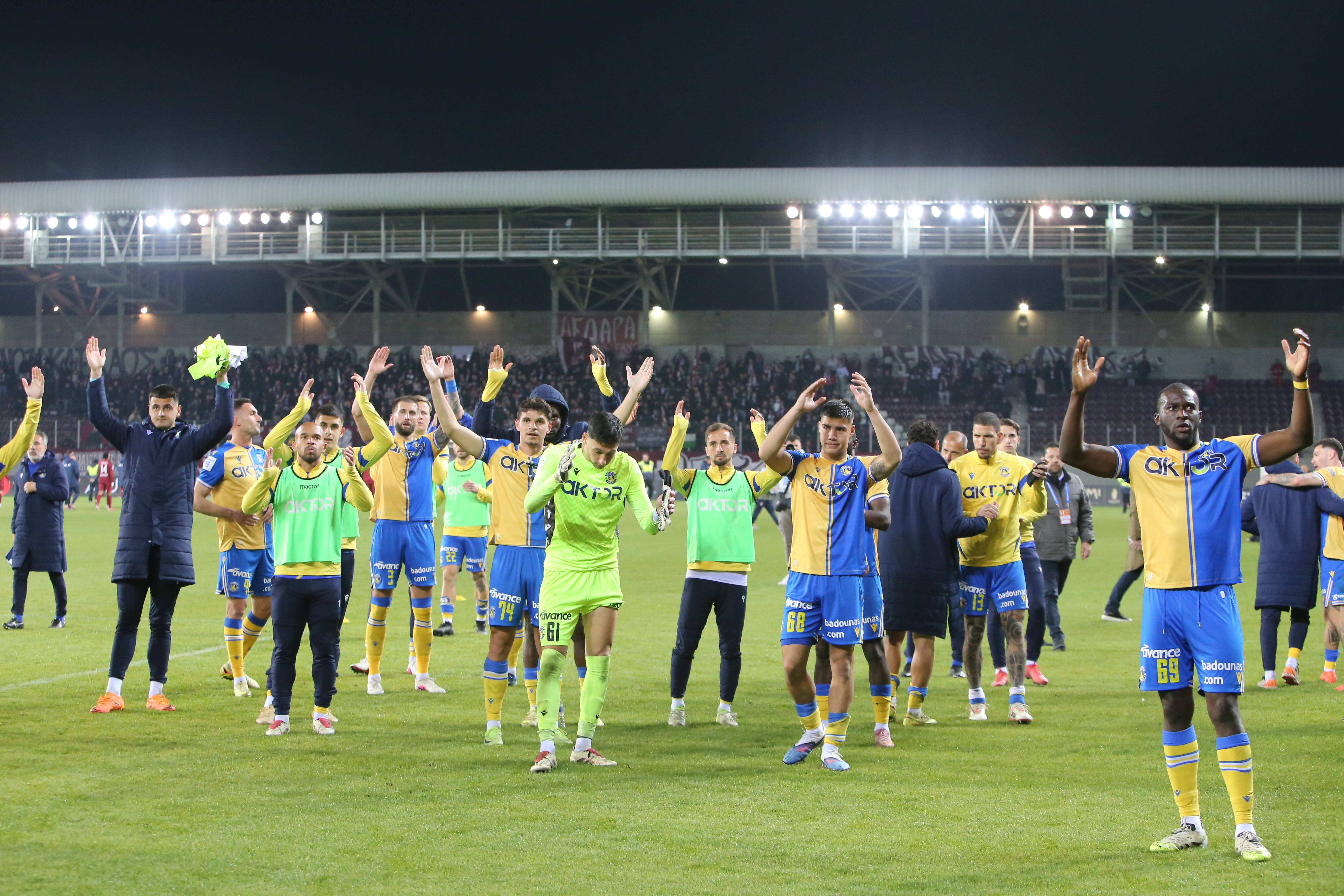 Μετά τον Χατζηεμμανουήλ, ποιοι παίρνουν σειρά για ανανέωση