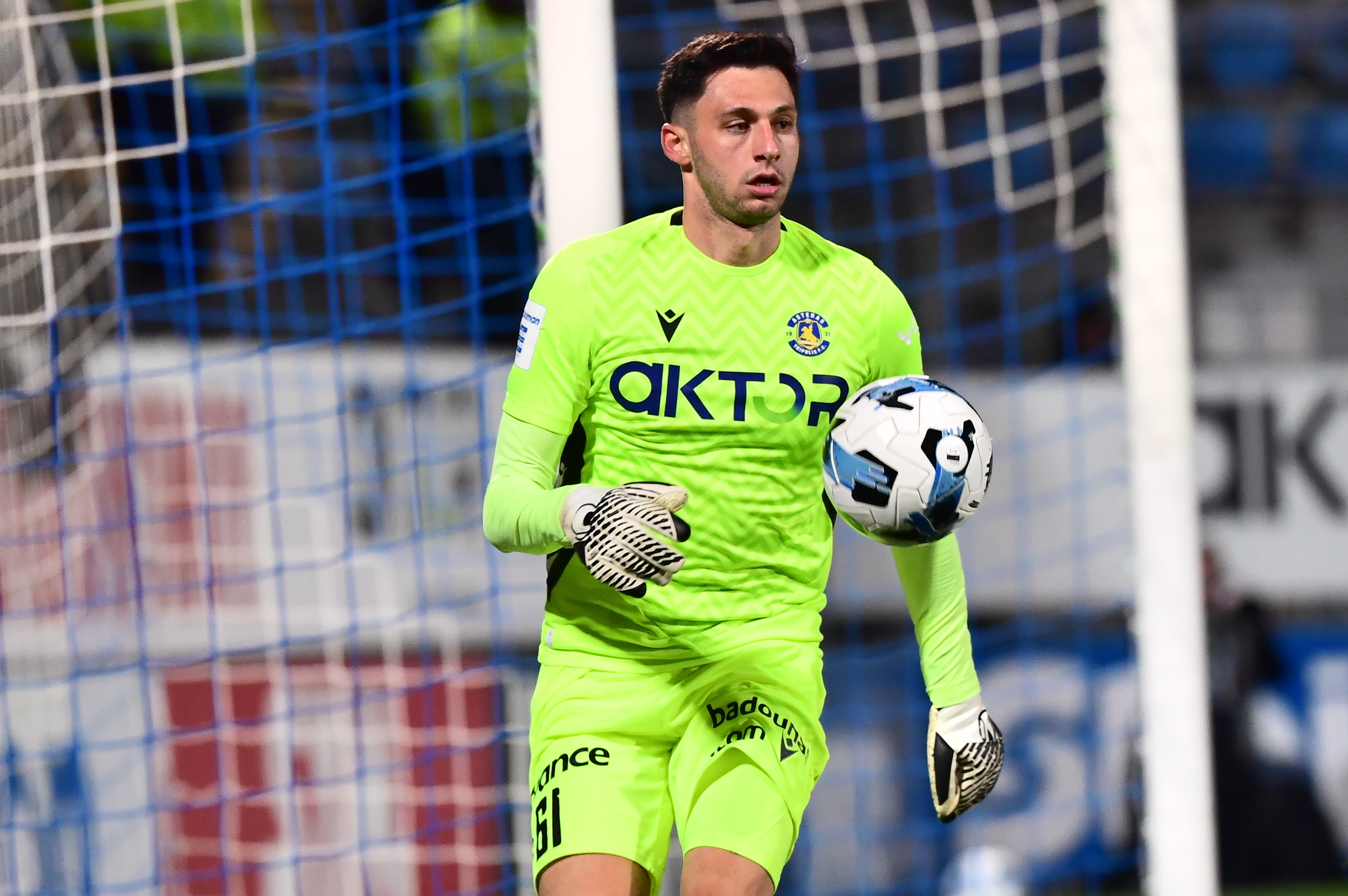 Ο Αστέρας AKTOR «έδεσε» τον Χατζηεμμανουήλ με νέο συμβόλαιο