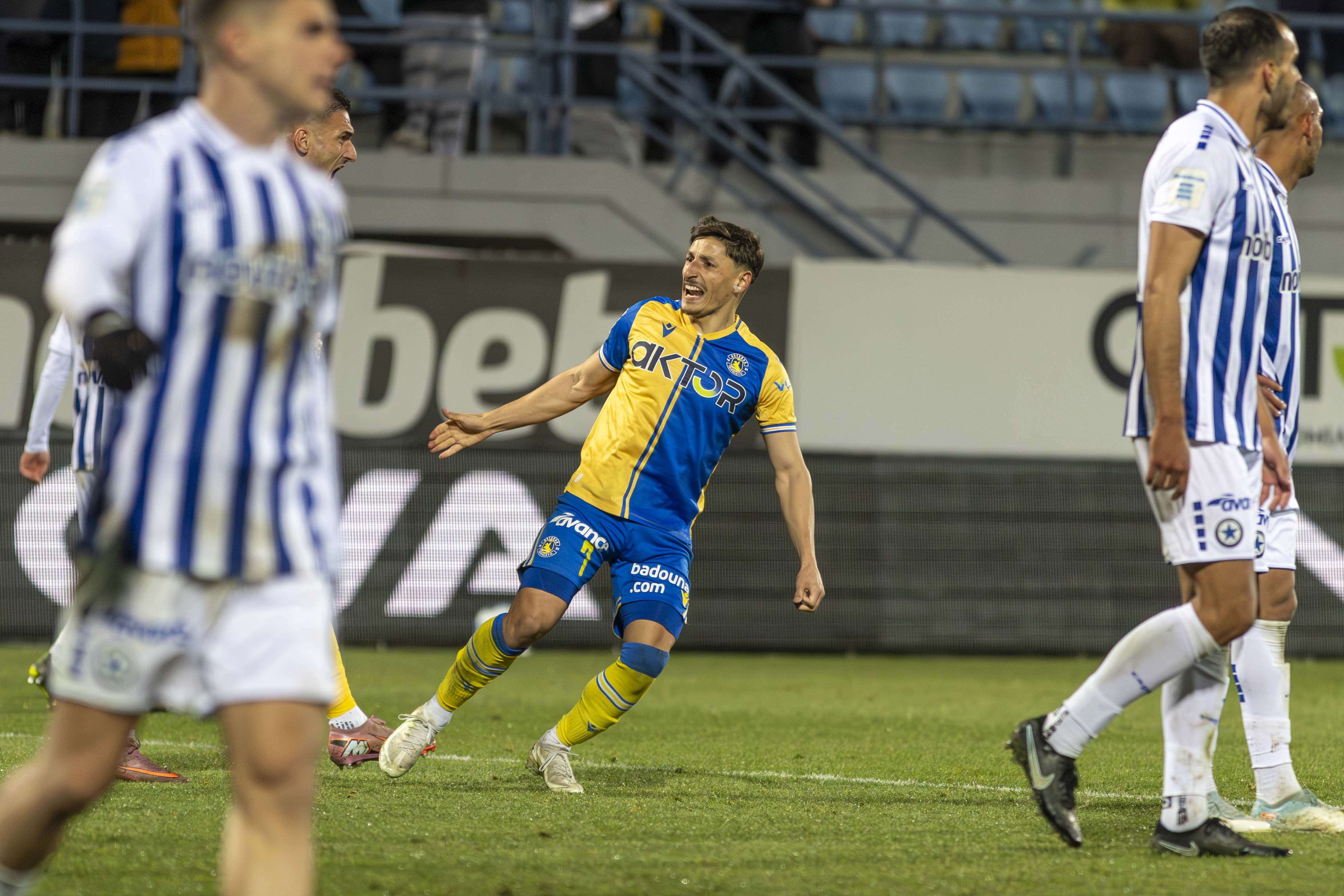 Ψηφίζουμε τη γκολάρα του Μπαρτόλο