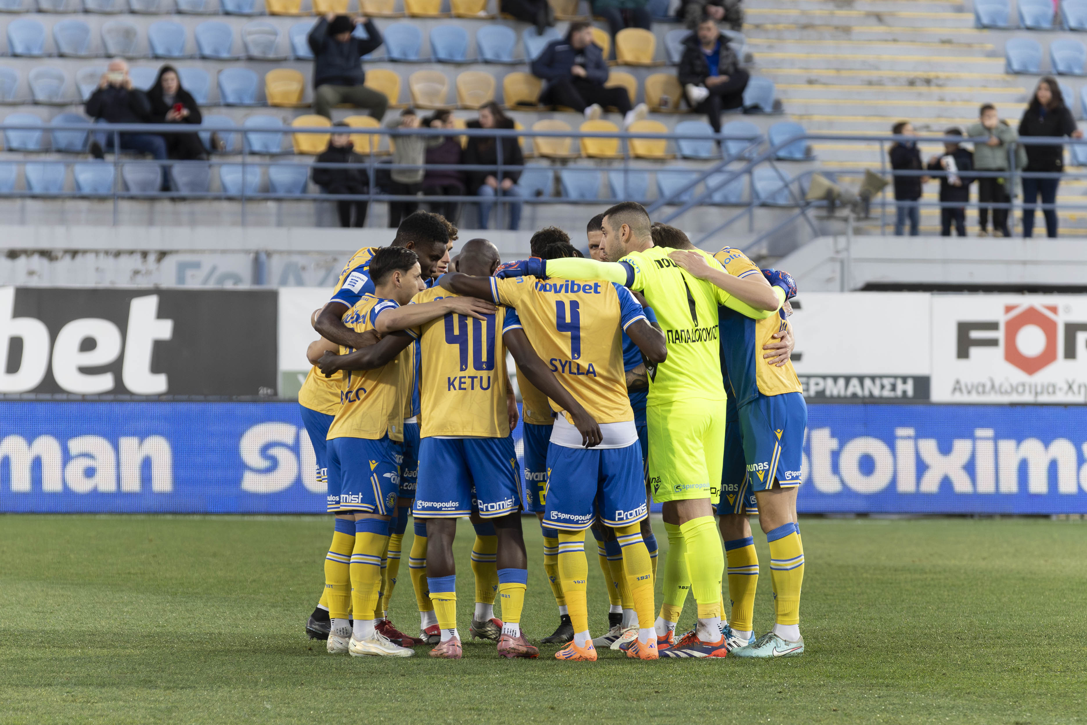 Ώρα να βγουν μπροστά οι αρχηγοί – μέσα και έξω από τα αποδυτήρια