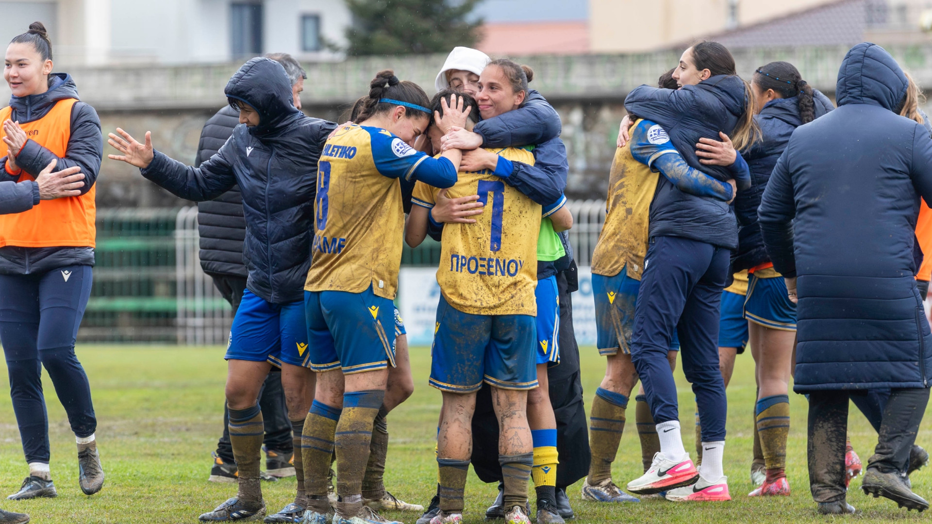 "Γράψαμε ιστορία αλλά θέλουμε περισσότερα"
