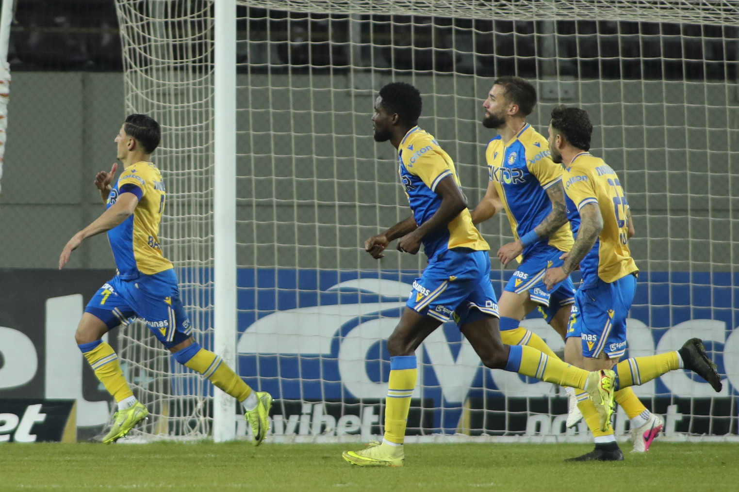 Πότε ξεκινάνε τα playouts