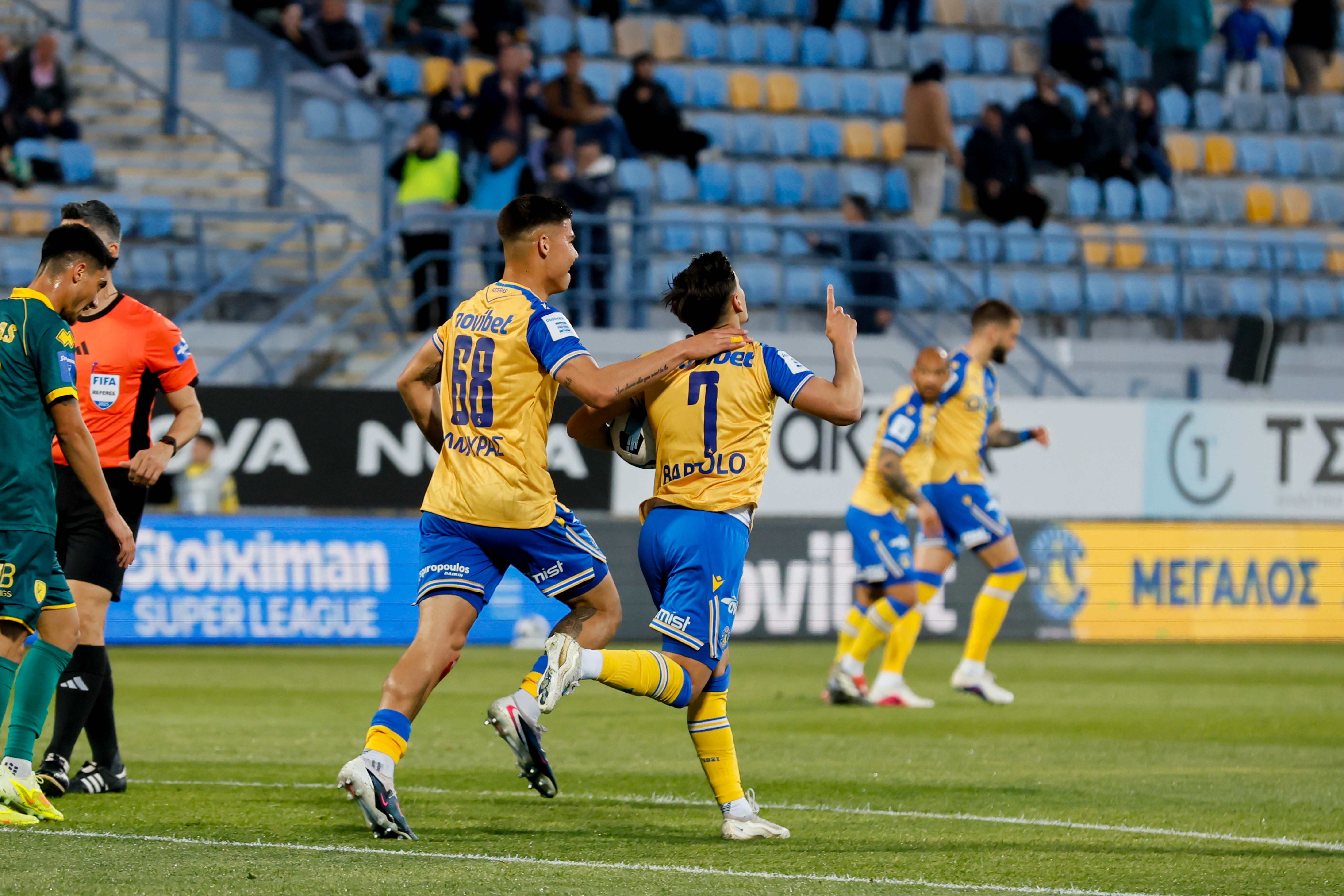 Κρατά (και) το αήττητο!