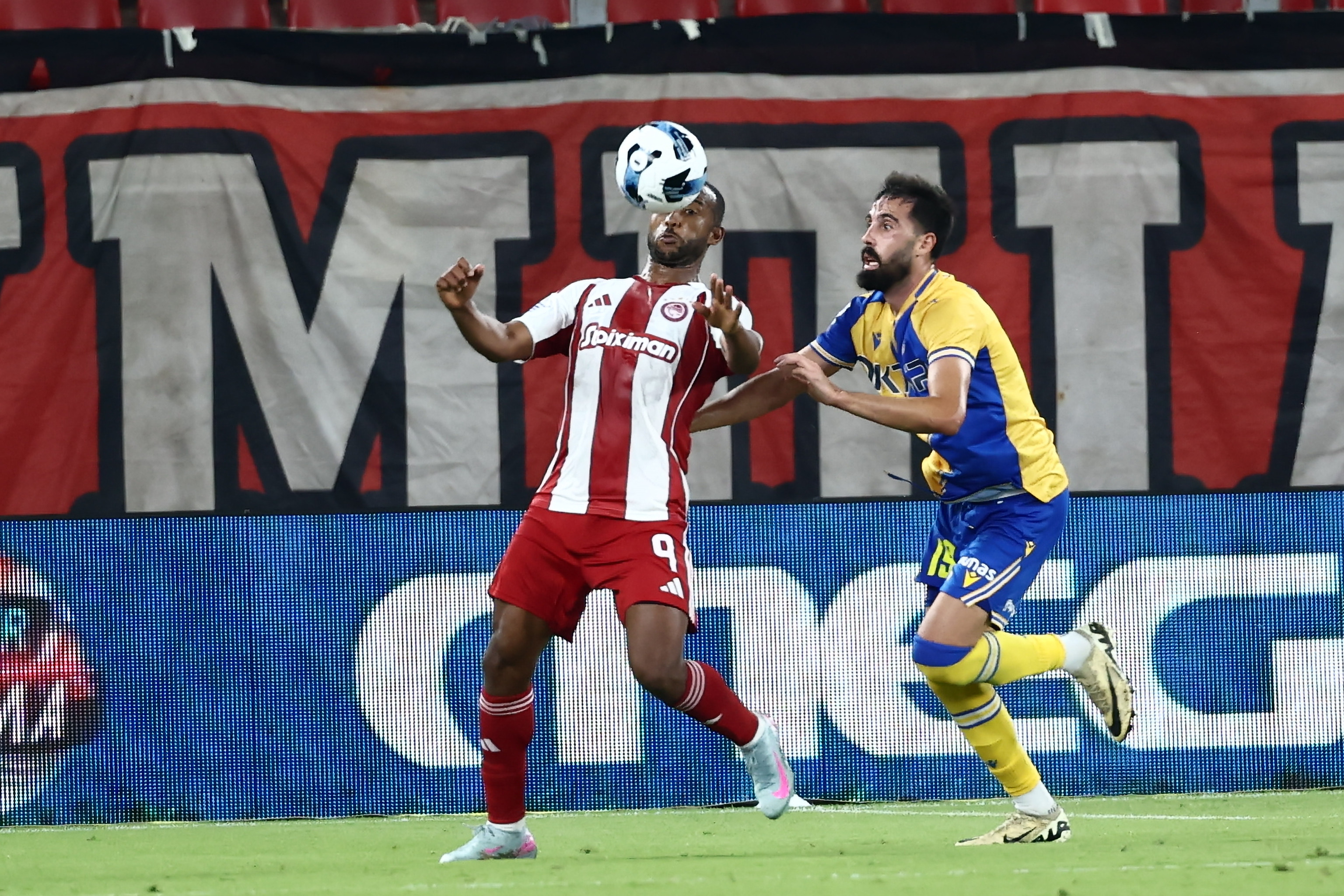 Χωρίς τον Ελ Καμπί στην Τρίπολη ο Ολυμπιακός